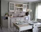 LA Kitchen in Oak