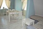 LA Coffee Table 1